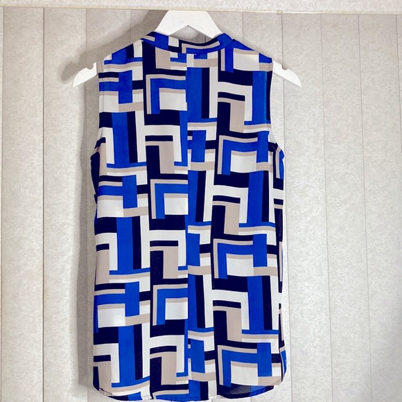 Alfani Petite Sleeveless Button-down top - Picture 2 of 3